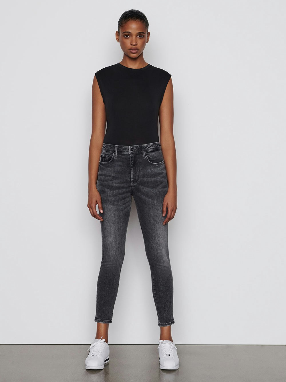 jeans front full body view alt:hover